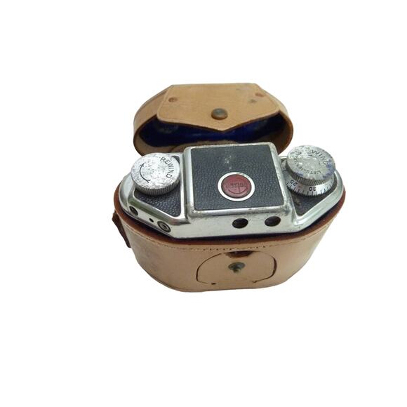 Vintage 1949-1956 Bolsey B2 35mm Range Finder Camera , As is for Project /Repair - Picture 4 of 11